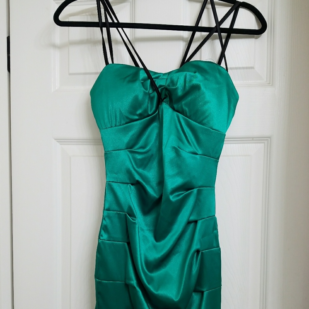 💕Green Silky Mini Dress💕